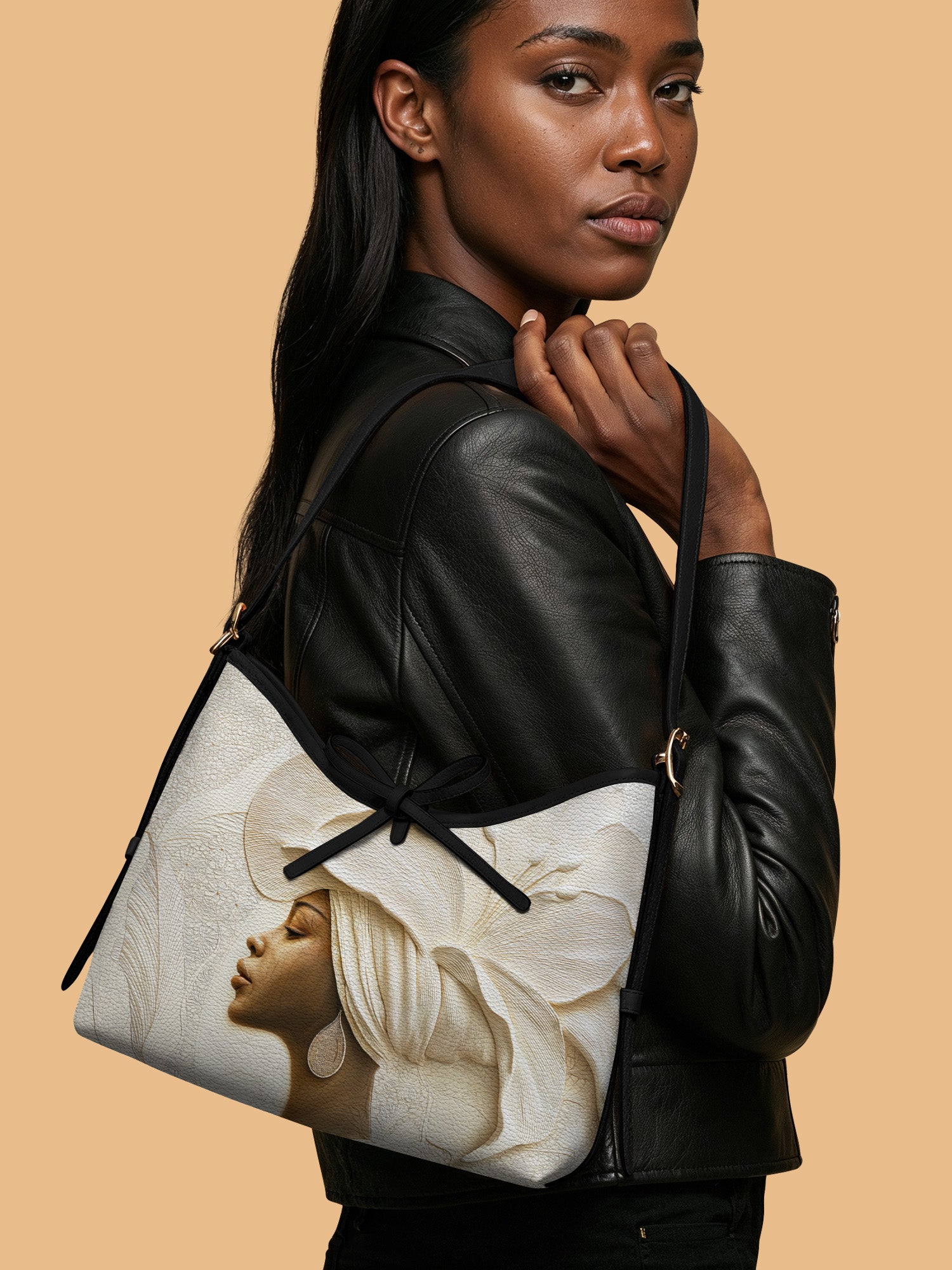 Ivory Blossom Bowline Hobo Bag QR0TV067