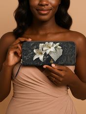 Ivory Lily Goddess Slimline Zippy Wallet QR0XD350