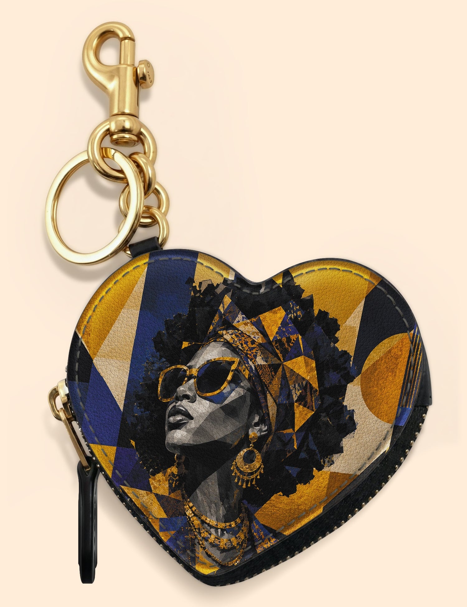 MOCKUP-HIEN-THI-Heart-Coin-Case-Bag-Charm_ADSG143_01_HI_N-THI-2_1e8c3736-928d-4f0f-96fb-7eeb734ad464.jpg