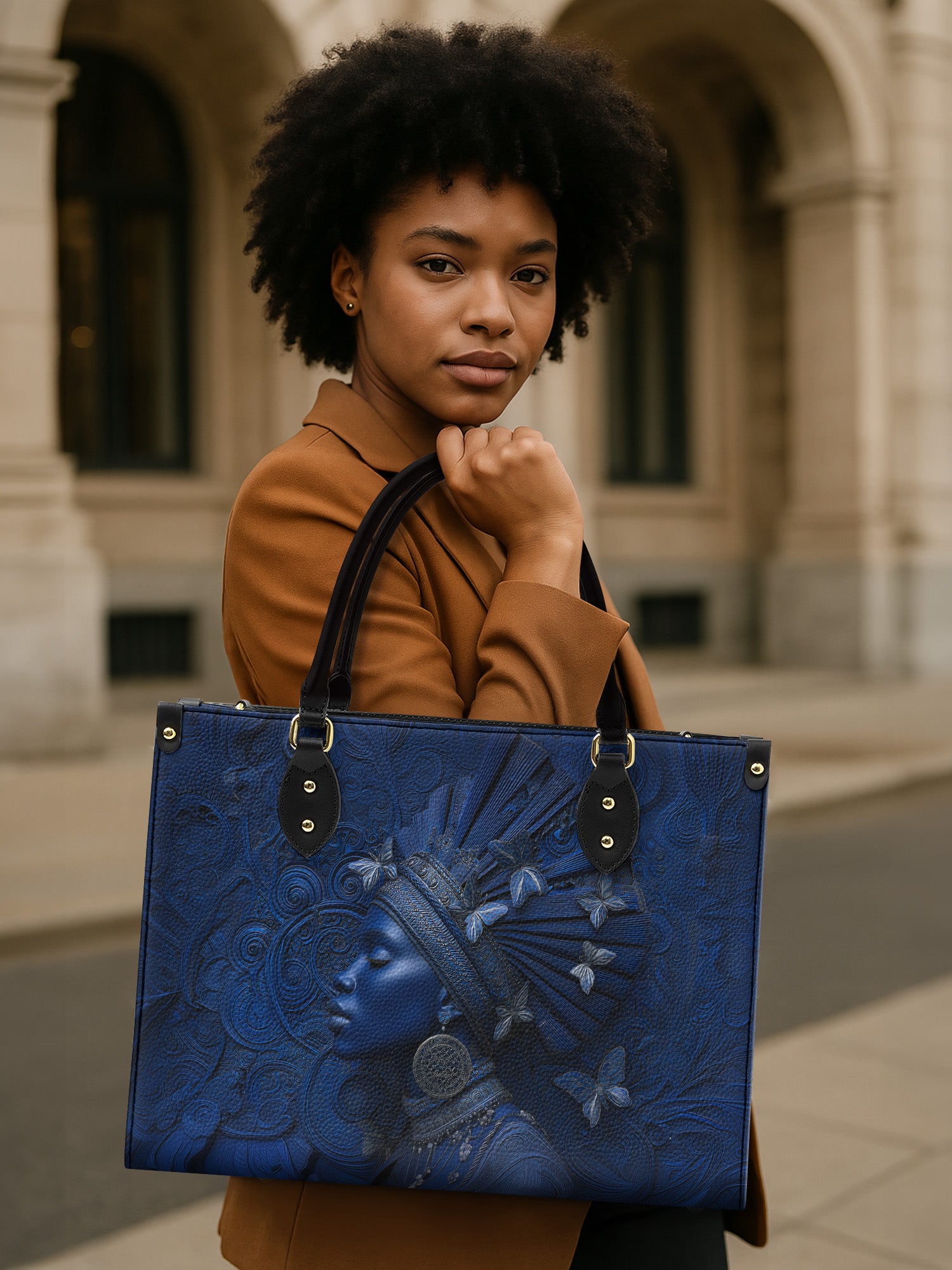 Crowned Soul Premium Leather Handbag QR0XD649