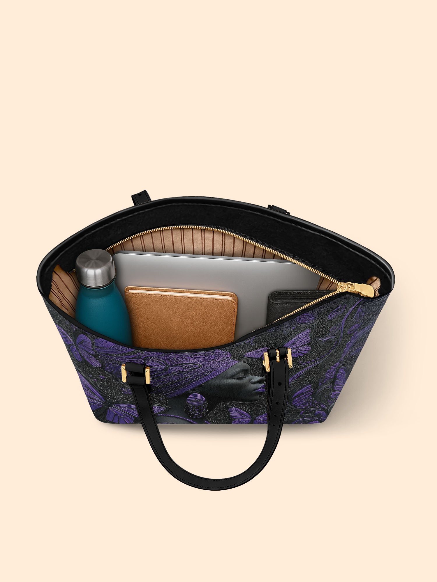 Majesty Known Sleek Leather Tote QR0XD603