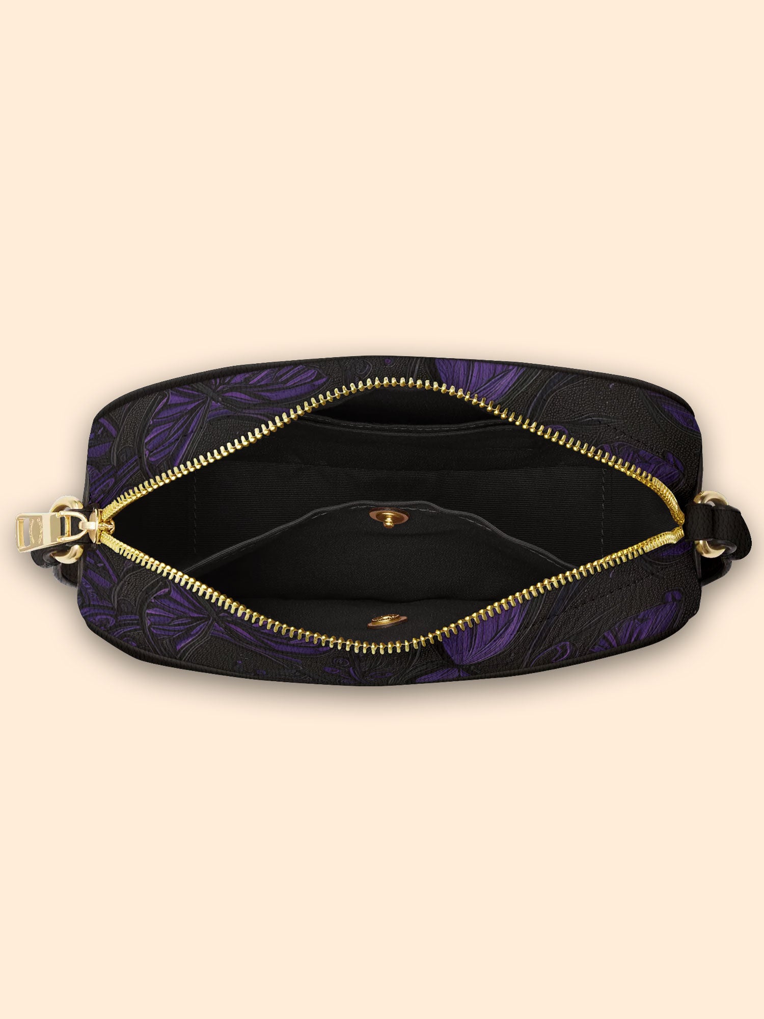 Majesty Known Boxy Crossbody Bag QR0XD257