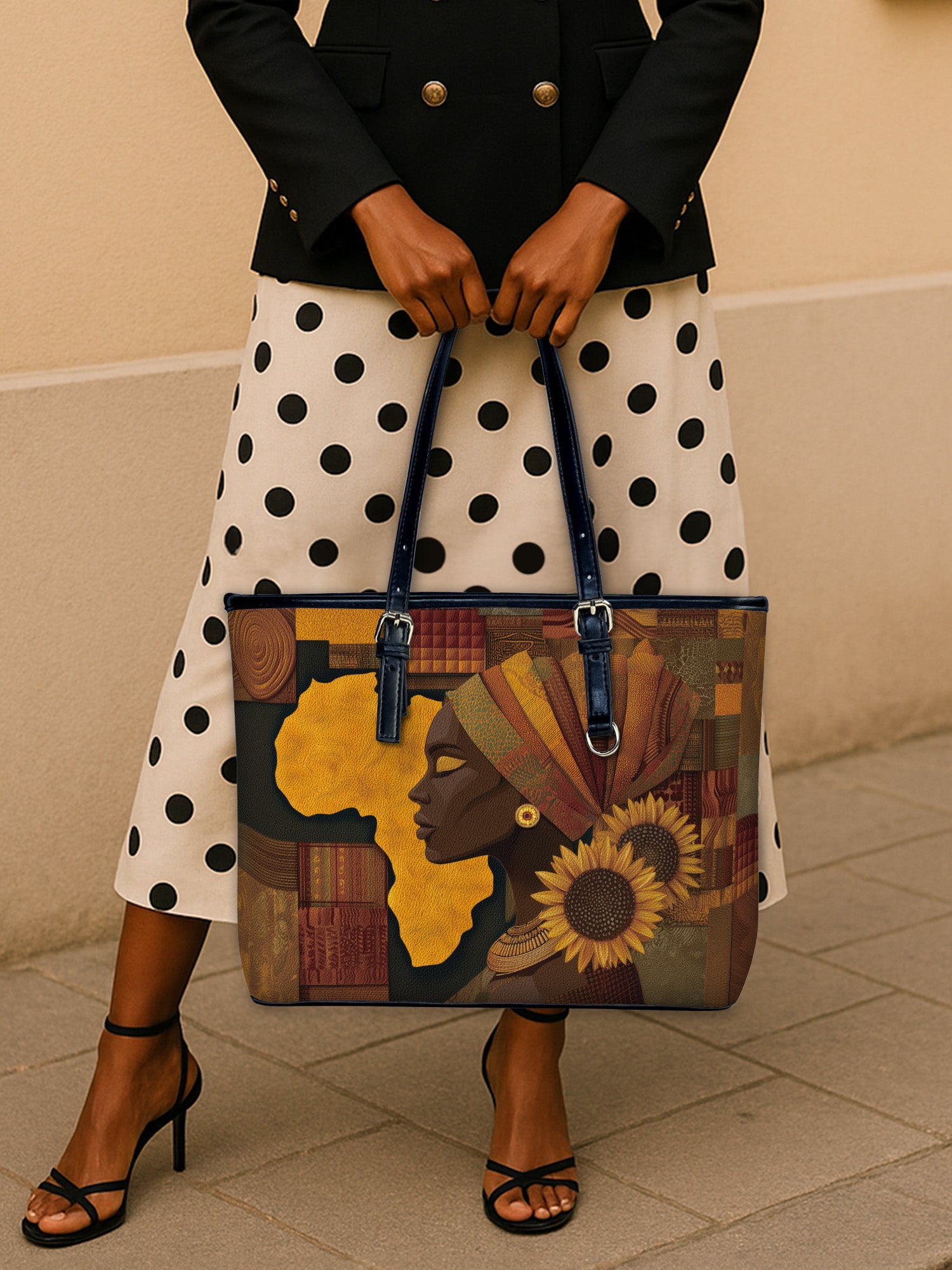 Golden Continent Leather Bucket Bag QR0XD786