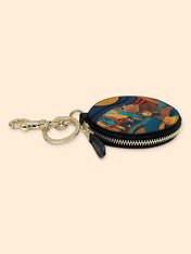 Woman in Headwrap Circular Coin Pouch Bag Charm QR0HH021