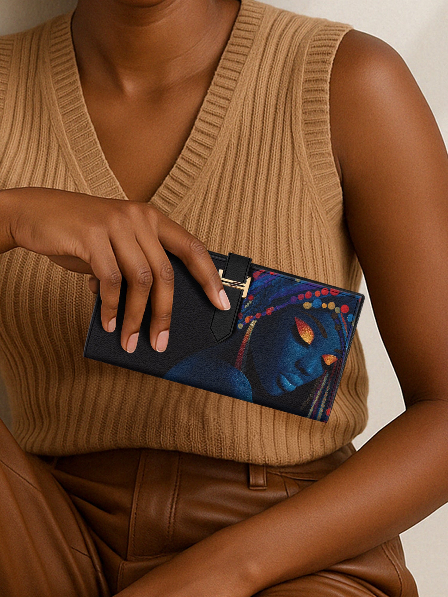Velvet Hex Tab Closure Wallet QR0XD018