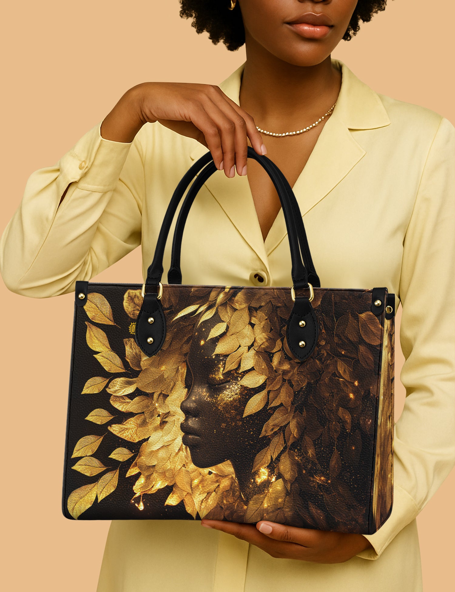 mkfc_20250819_LE_LEAVES_WOMAN_ARND135_ADSG070_1.jpg
